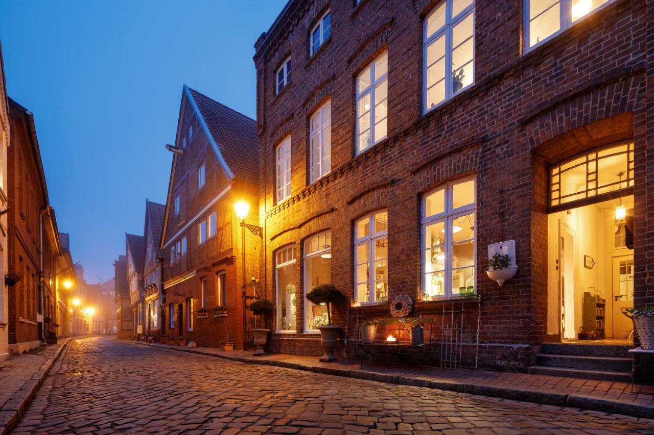 Hotel Gaestehaus Von Herzen Lauenburgo/Elbe Exterior foto